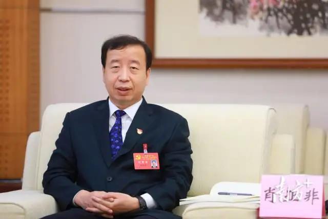 万1.jpg