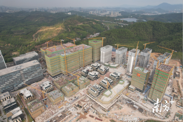 京东都市科技金融创新中心二期建设现场图。受访者供图